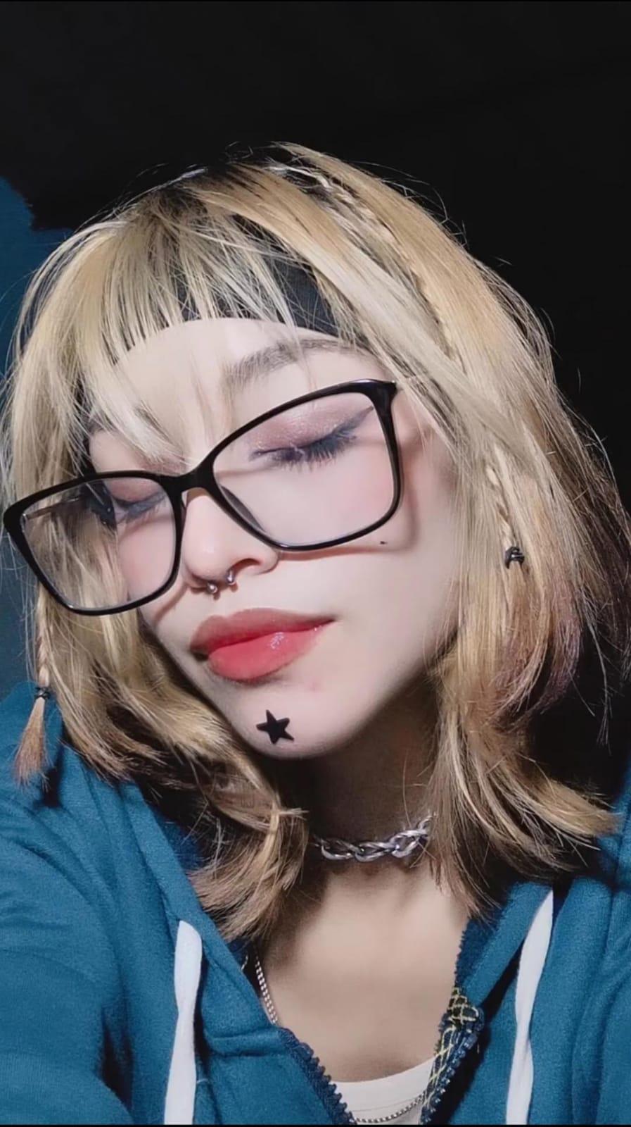 Carly_Latin18's Profile