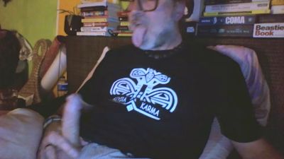DaddyNextRoom75's Profile
