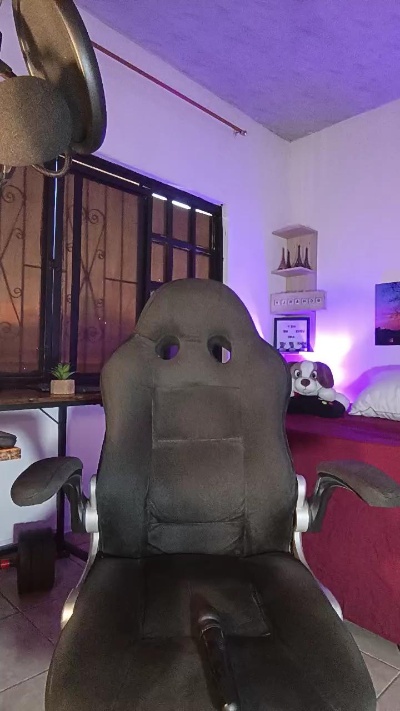 I_AM_CHARLY's Profile