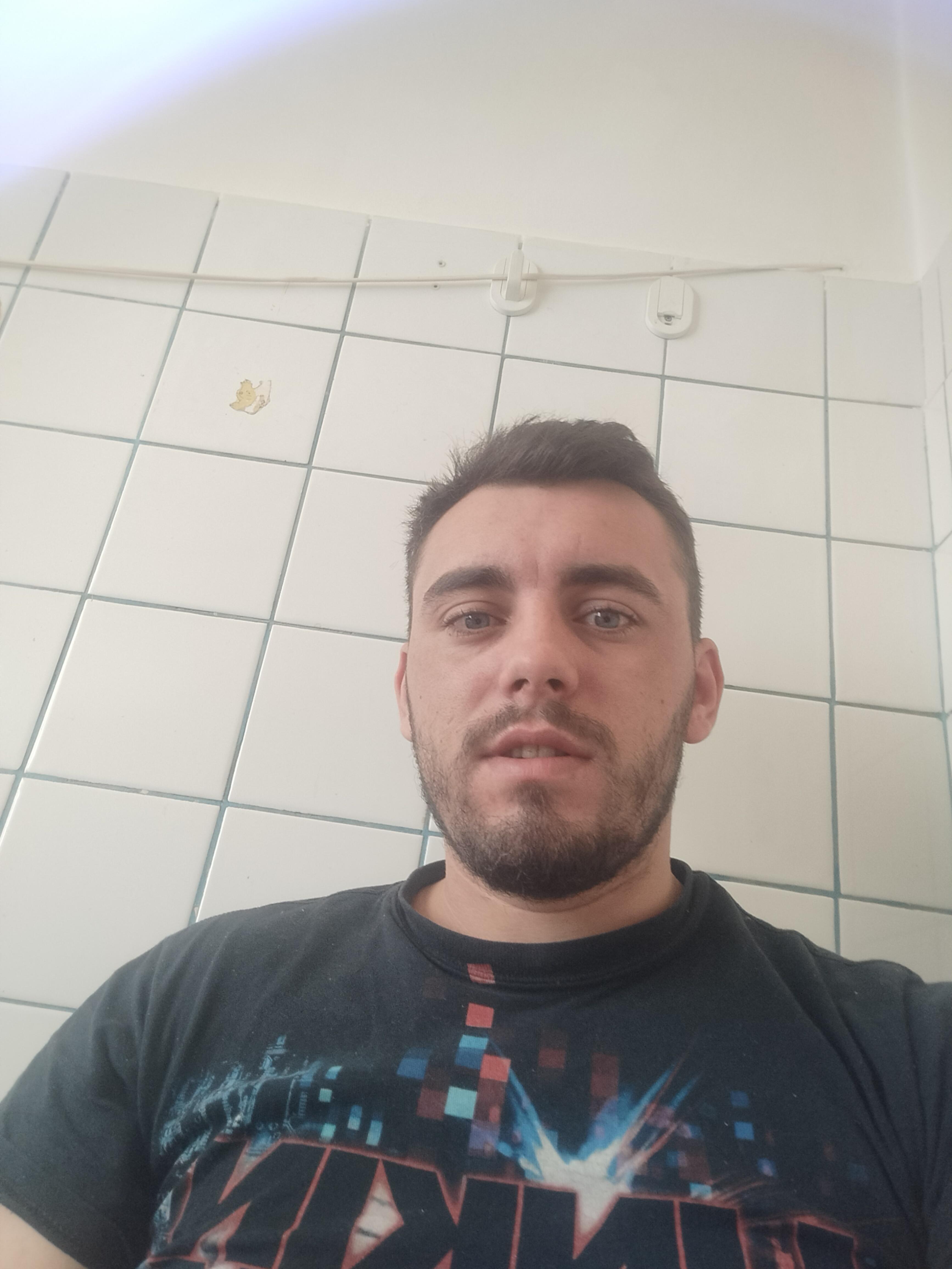 Jimmygog_22_'s Profile