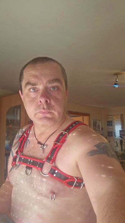 Locked_slave44's Profile