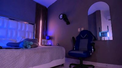 Nicky_Charlie's Profile