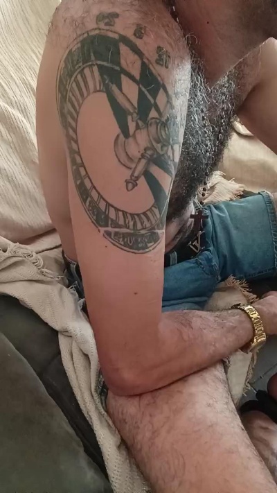 Pistolon19's Profile