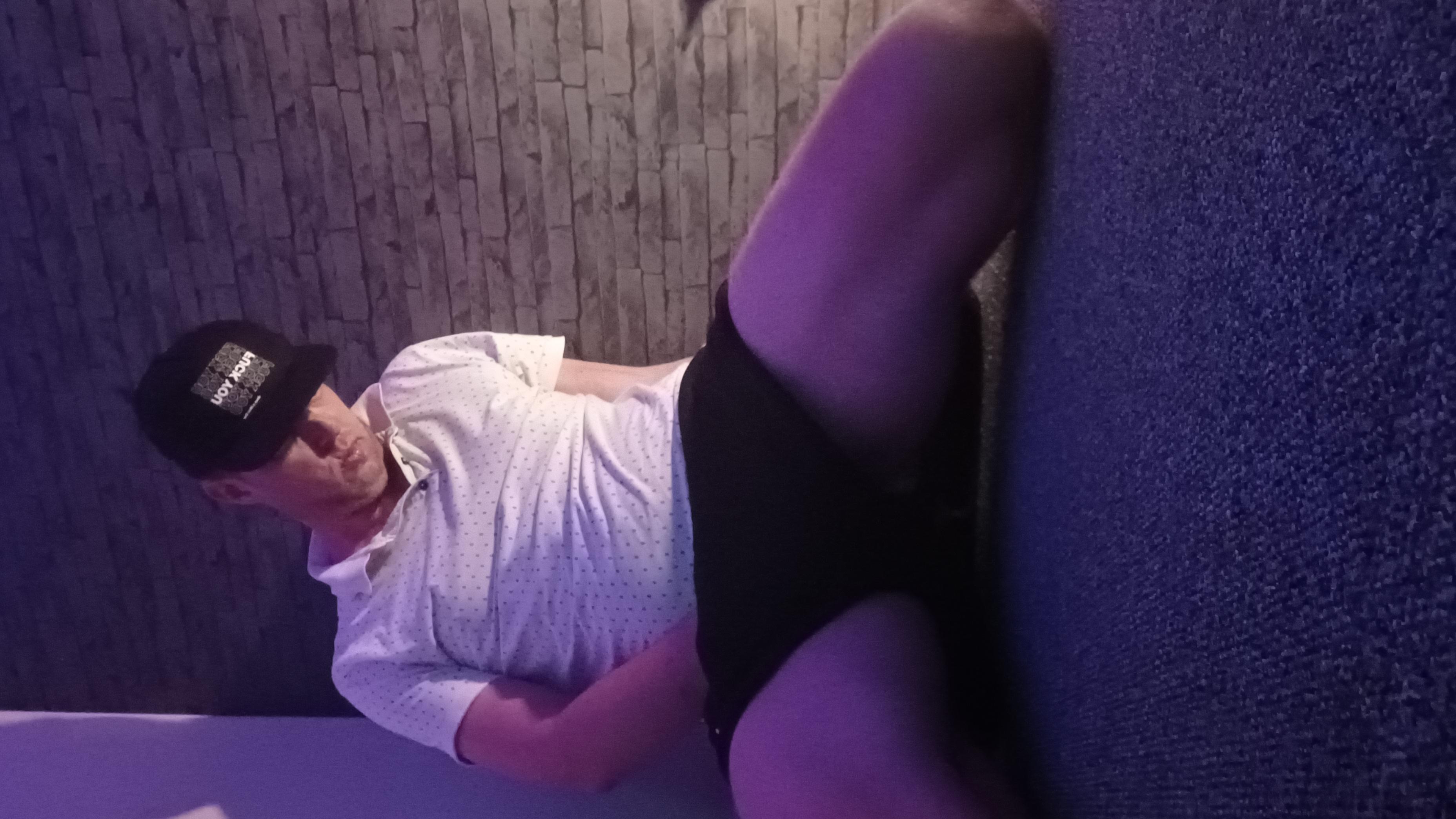 Talldutchgay's Profile