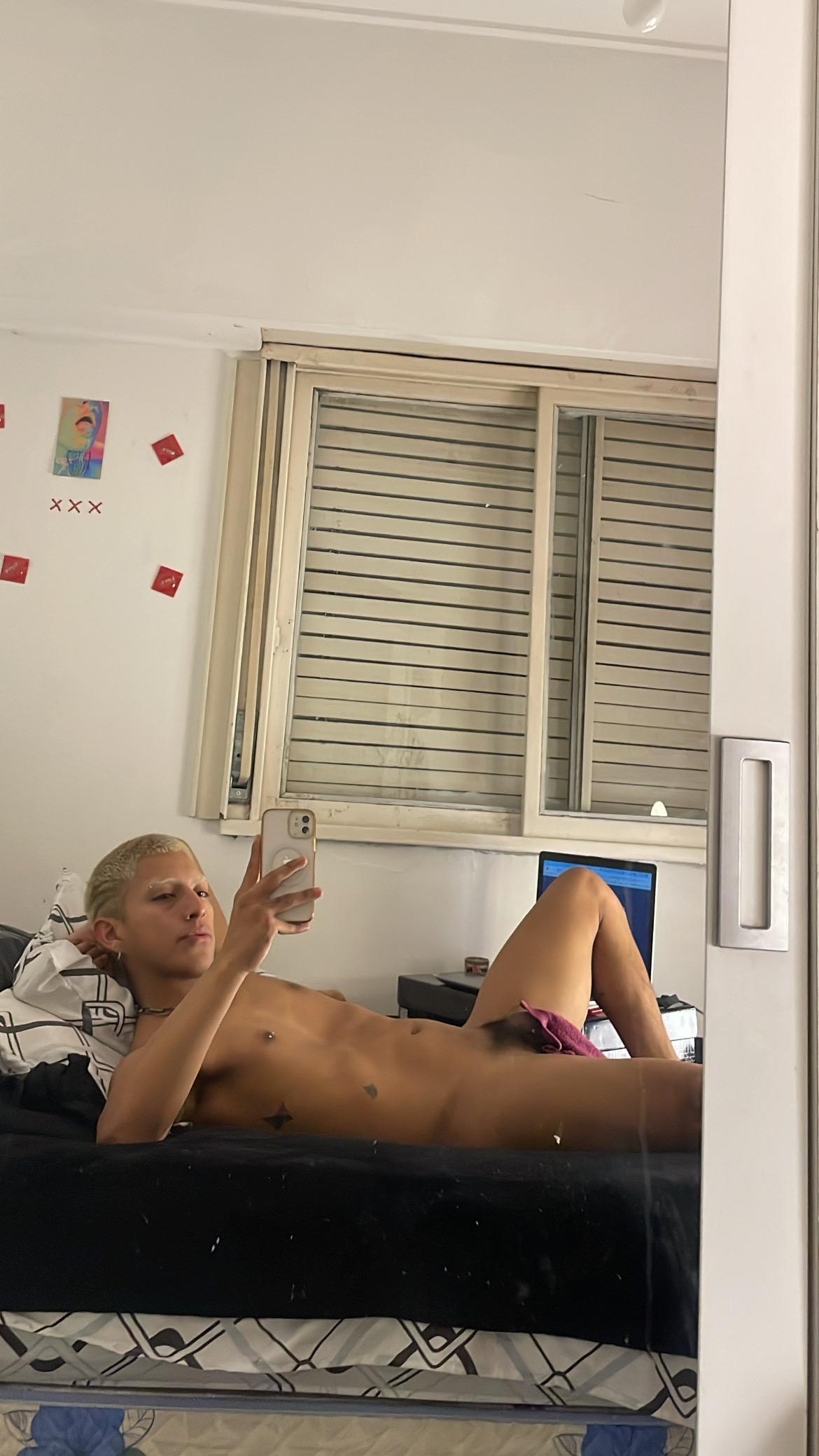 alexxxcake1's Profile
