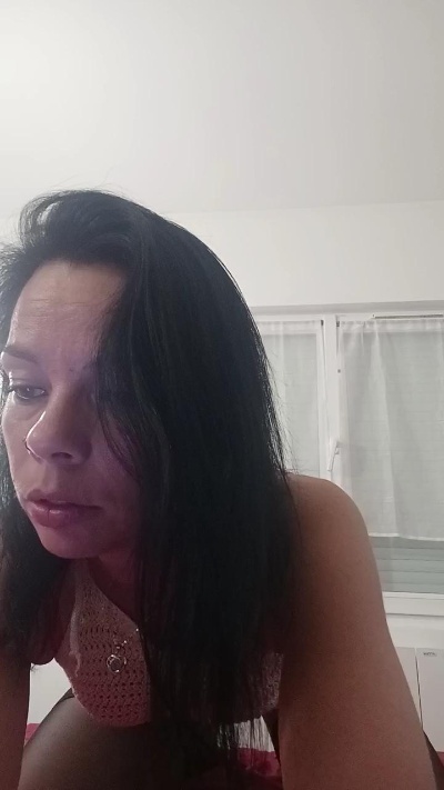 labrunettee's Profile