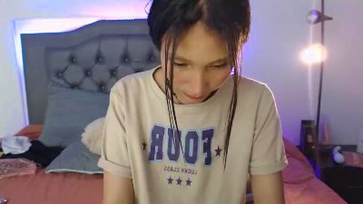 mia_collens_'s Profile
