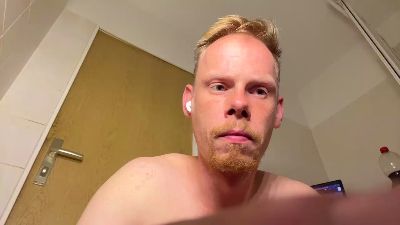 schmitti27xxx's Profile