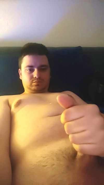 sexyguywhore18's Profile